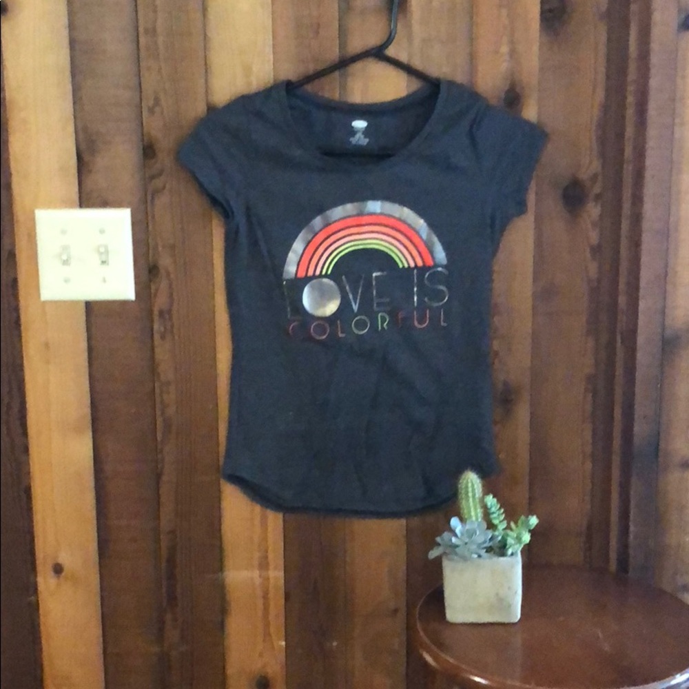 Graphic girls shirt